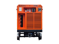 Компрессор винтовой "ЗИФ" ШВ 25/0,7 (660/1140 в, на скатах)