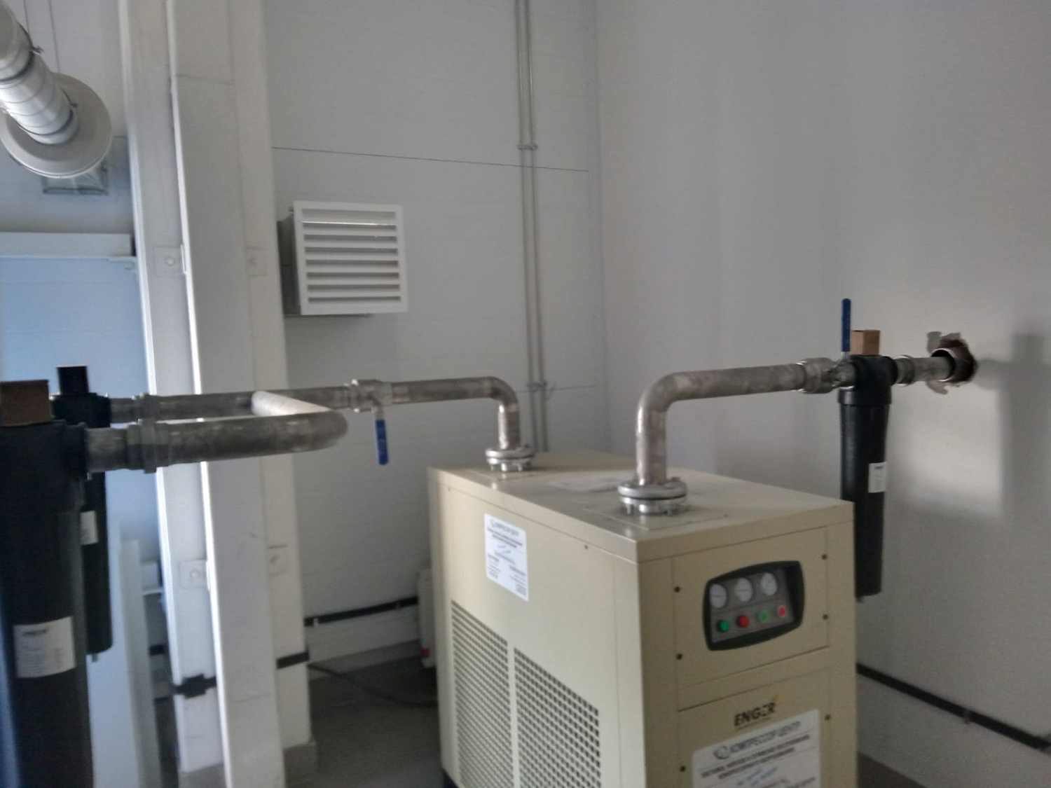 Винтовые безмасляные компрессоры "Enger" OFS-75 W 8 для ООО "Велфарм-М"